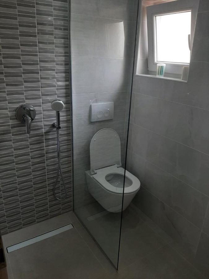 Apartmani Bulajic คิร์ก ภายนอก รูปภาพ