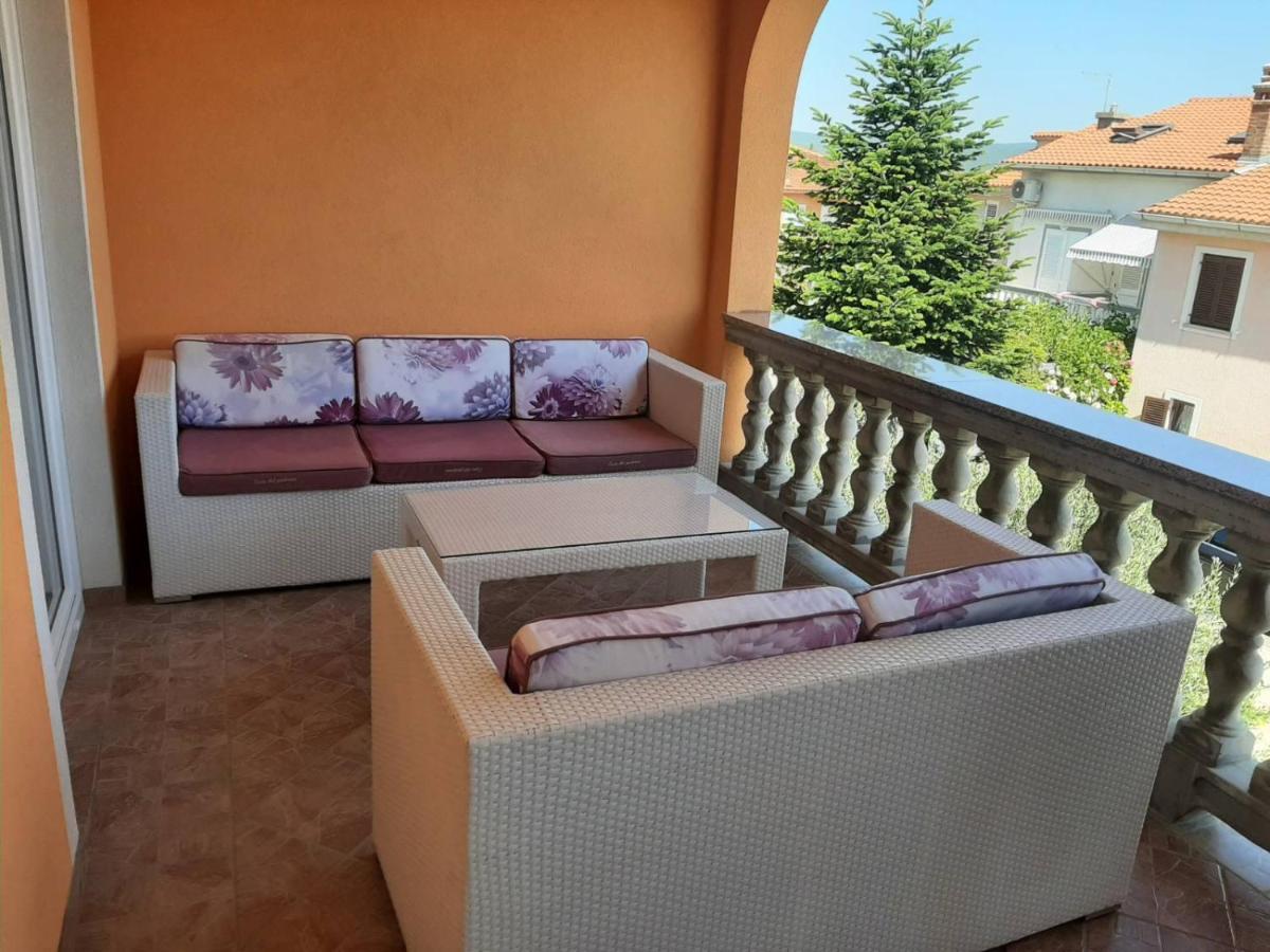 Apartmani Bulajic คิร์ก ภายนอก รูปภาพ