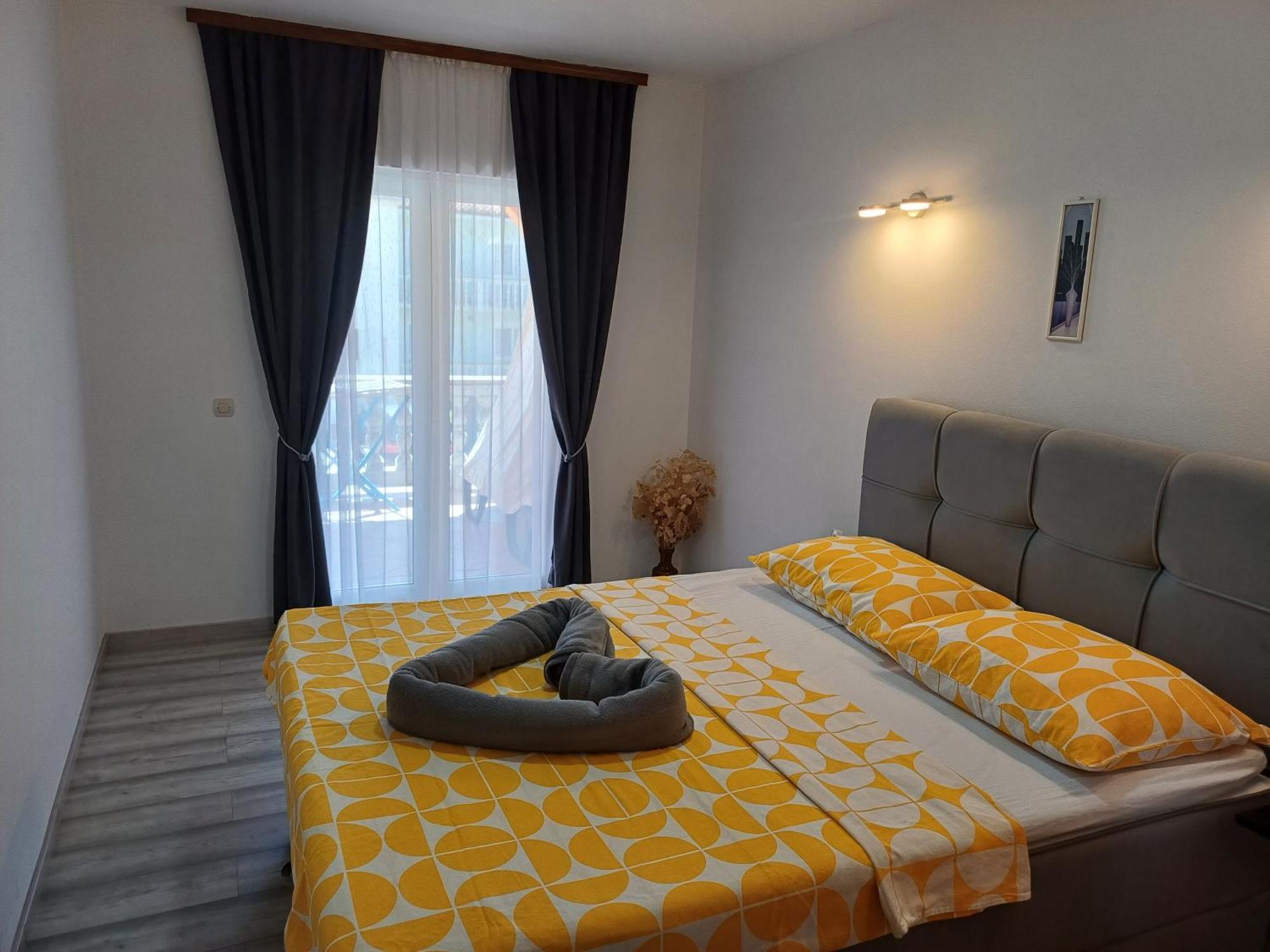 Apartmani Bulajic คิร์ก ภายนอก รูปภาพ