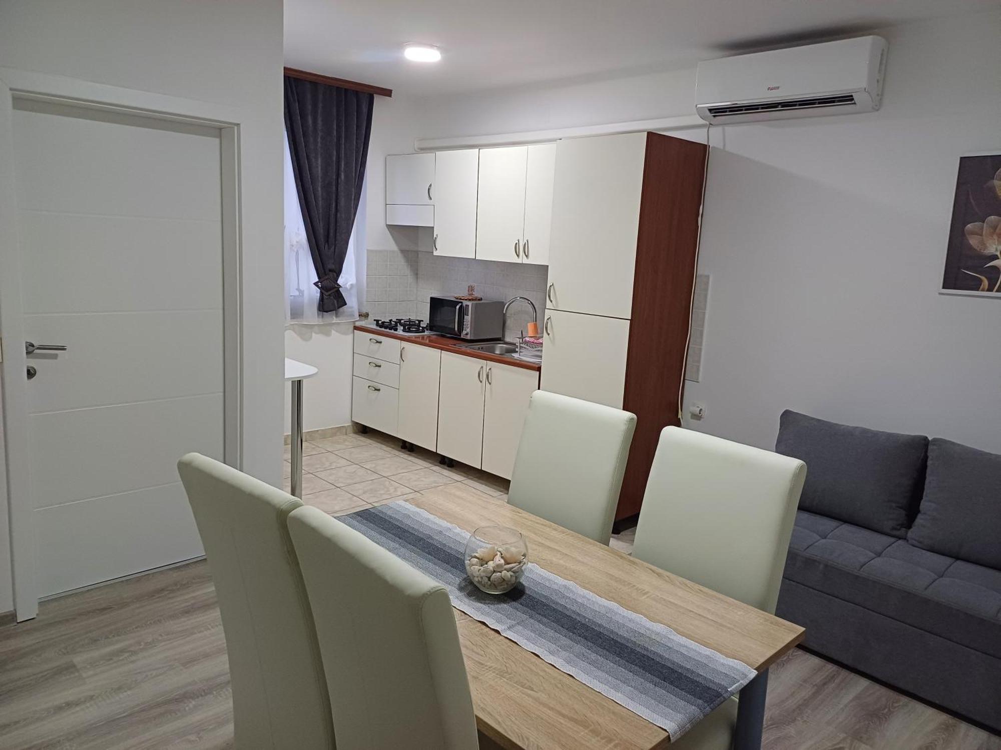 Apartmani Bulajic คิร์ก ภายนอก รูปภาพ