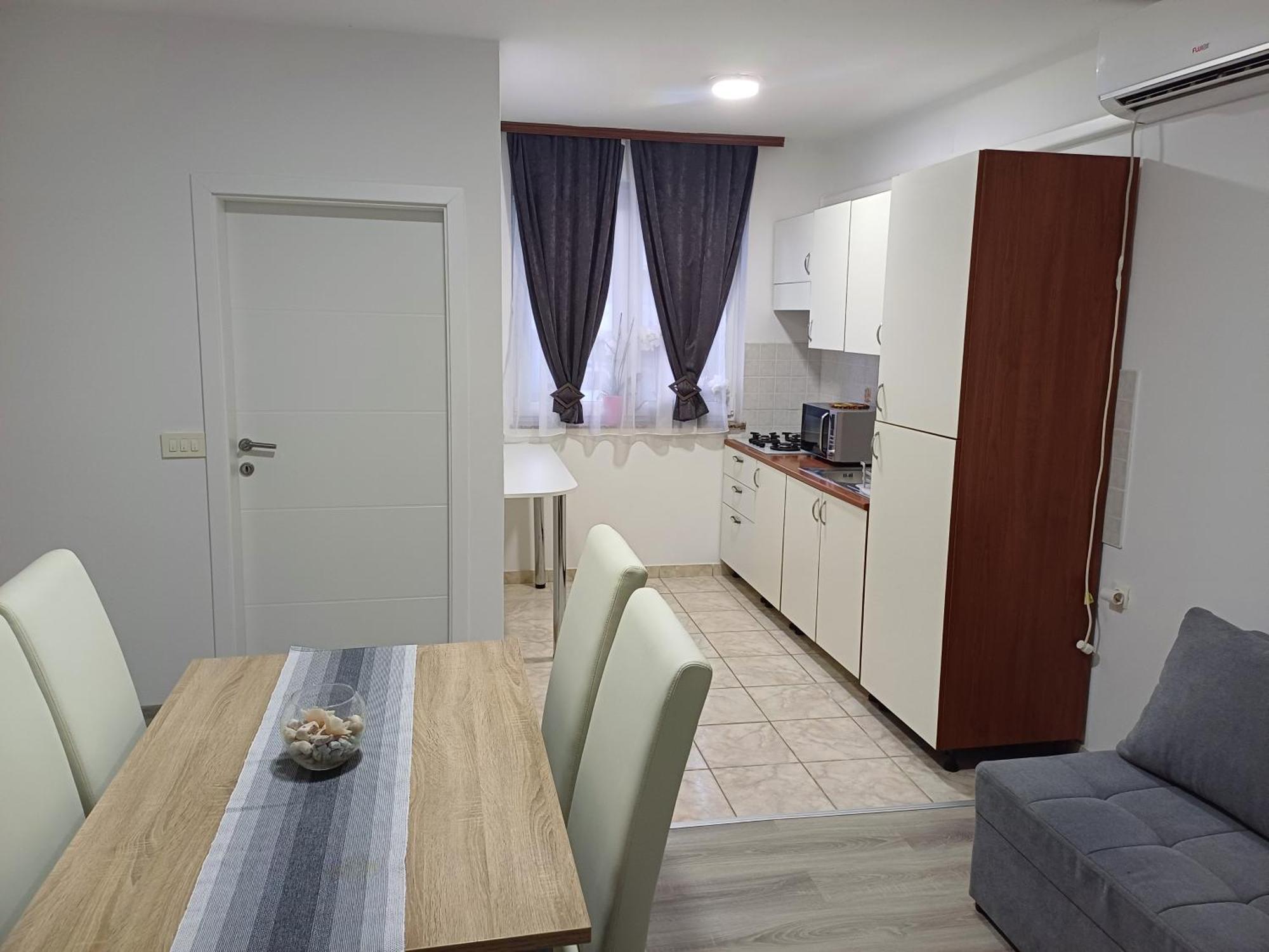 Apartmani Bulajic คิร์ก ภายนอก รูปภาพ